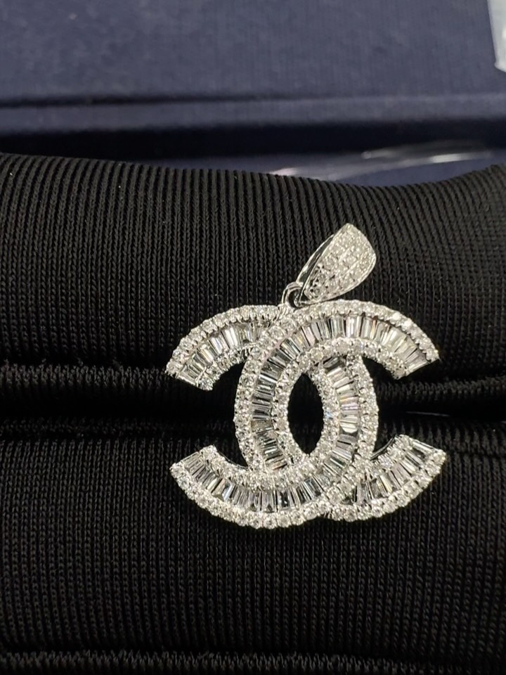 Diamond jewelry collection